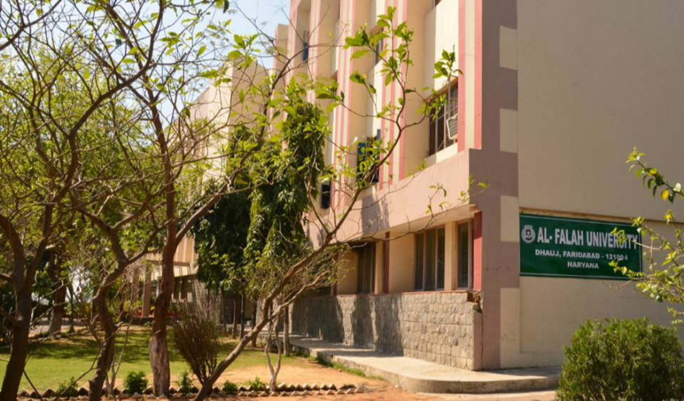 Delhi red fort blast case :  ఎర్రకోట కారు పేలుడు కేసులో సంచలన మలుపు — ఆల్ ఫలాహ్ విశ్వవిద్యాలయంలో రూ. 18 లక్షల నగదు స్వాధీనం