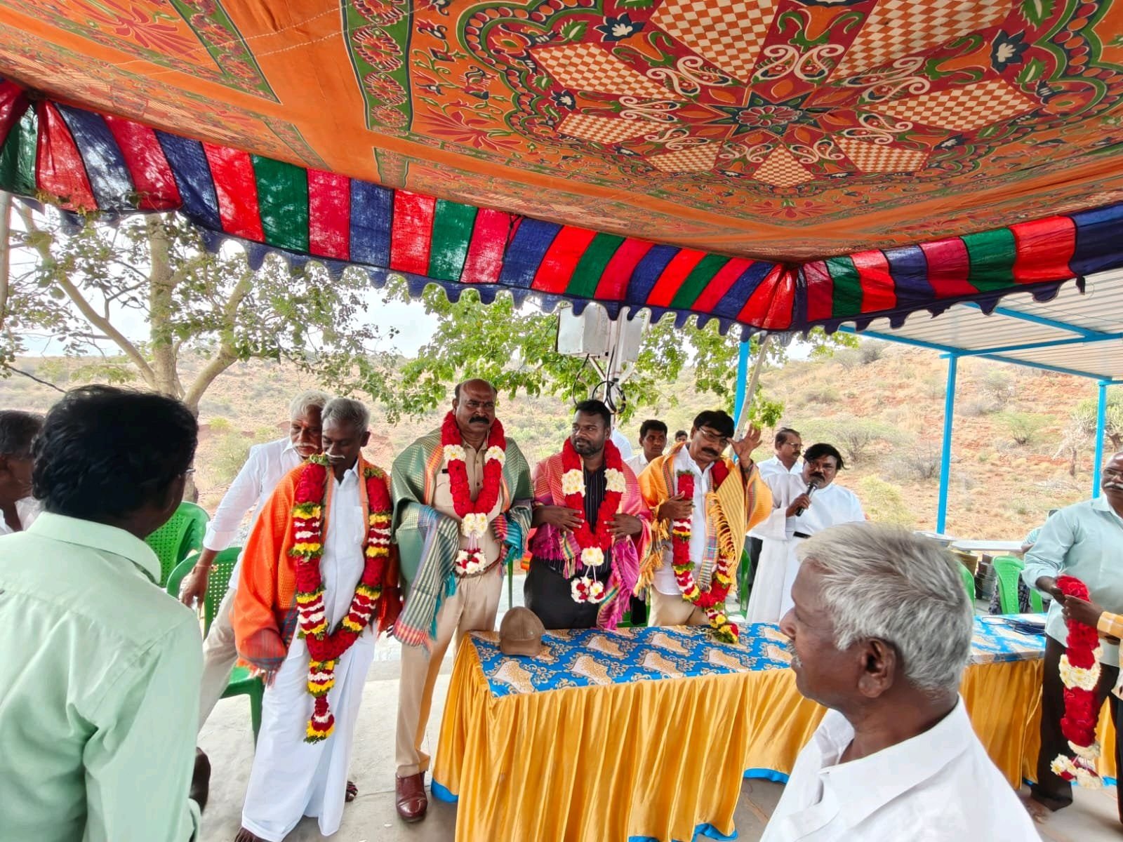 కొండాపురంలో మంచినీటి పైపులైన్ ప్రారంభం