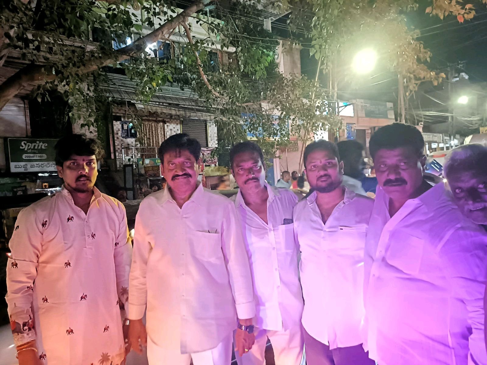 వినాయక నిమజ్జనంలో జనసేన నేతబాడిత శంకర్.. యువసేన సందడి