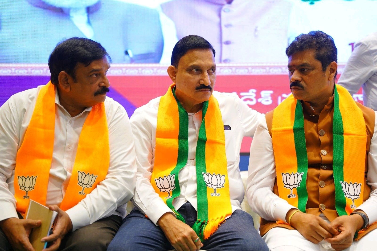 విజయవాడ లో ఏపీ బీజేపీ పాదాధికారుల సమావేశం.
