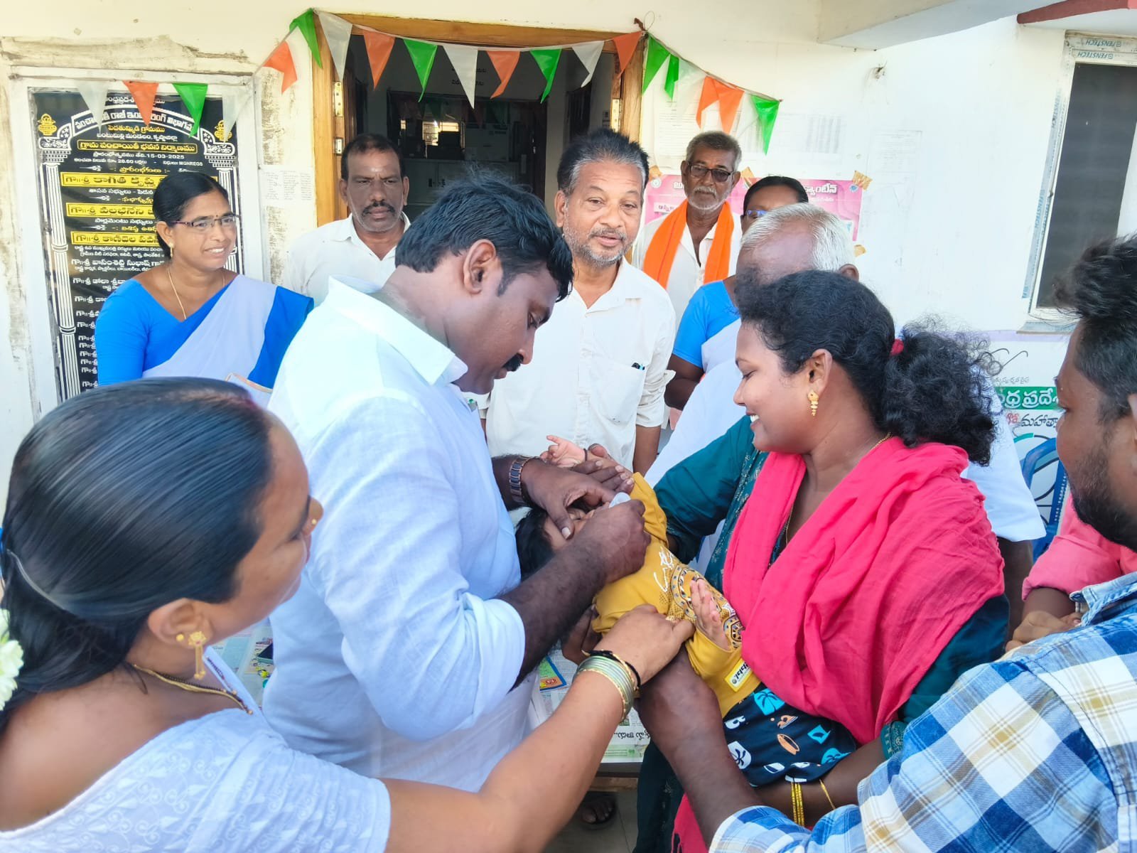 నిండు జీవితానికి రెండు చుక్కలు పోలియో మందు వేయిద్దాం.  MPP