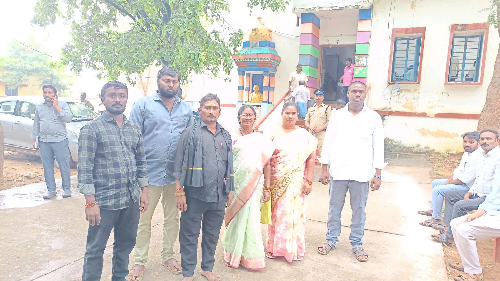 సీతారామపురంలో రెండో రోజు నామినేషన్ల దాఖలు