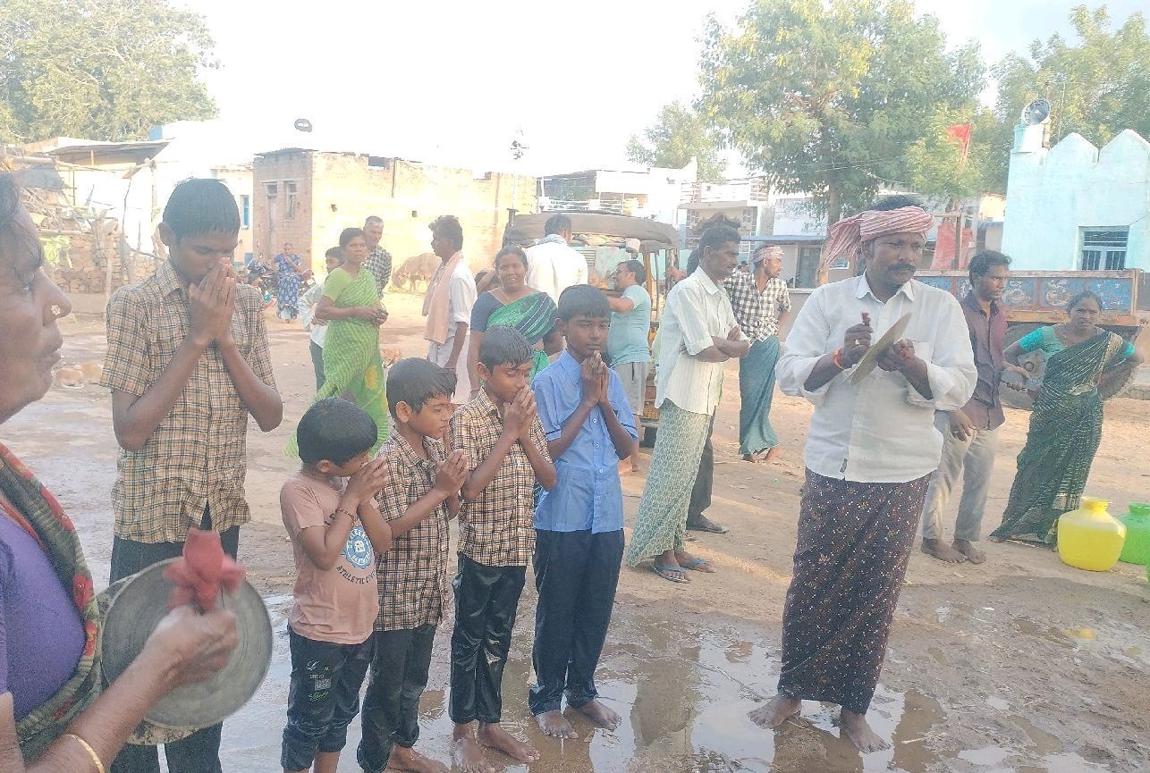 🌧️ వర్షాలు కురవాలని గంగమ్మ తల్లికి ప్రత్యేక పూజలు 🙏
