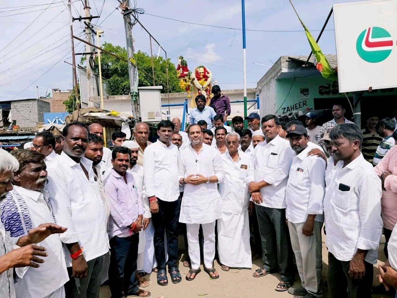 వైఎస్సార్‌కు ఘన నివాళులు