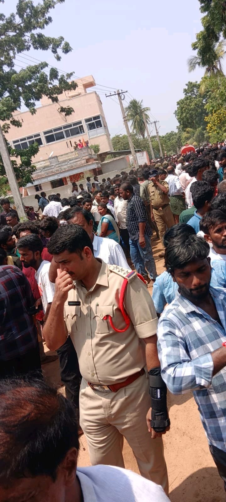వైభవంగా సుబ్రహ్మణ్యేశ్వర స్వామి రథోత్సవం