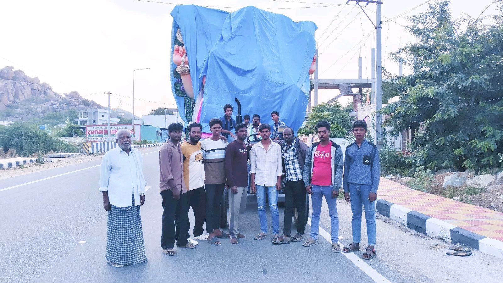 20 అడుగుల భారీ వినాయక విగ్రహం