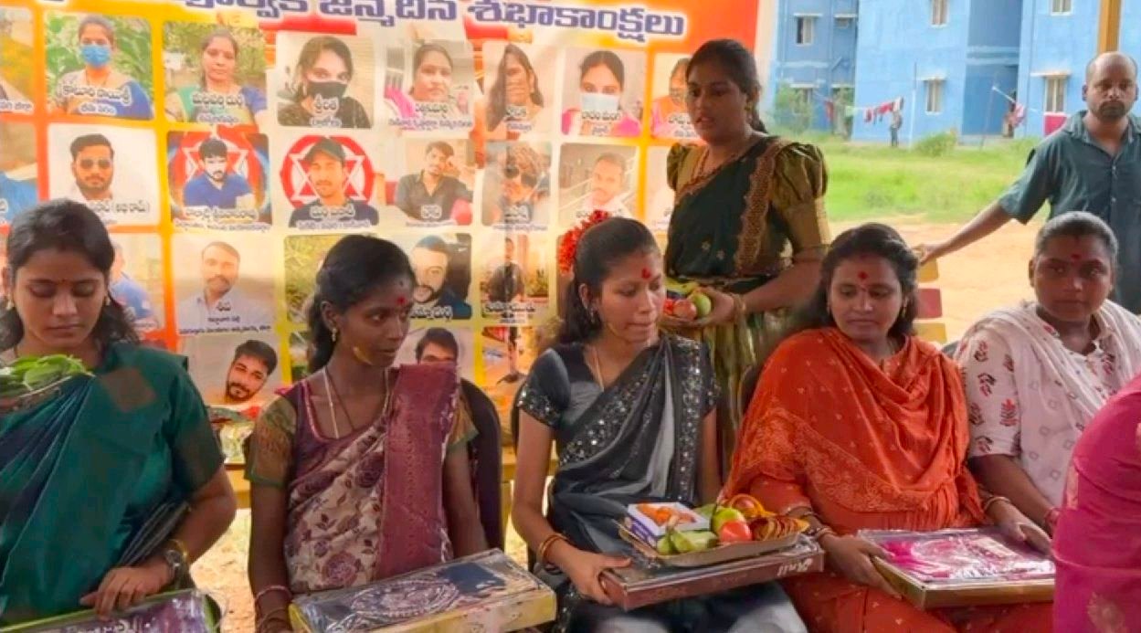 పవన్అన్న పై అభిమానాన్ని సేవ చేయడం మై మాకు సంతోషంగా ఉంటుంది
