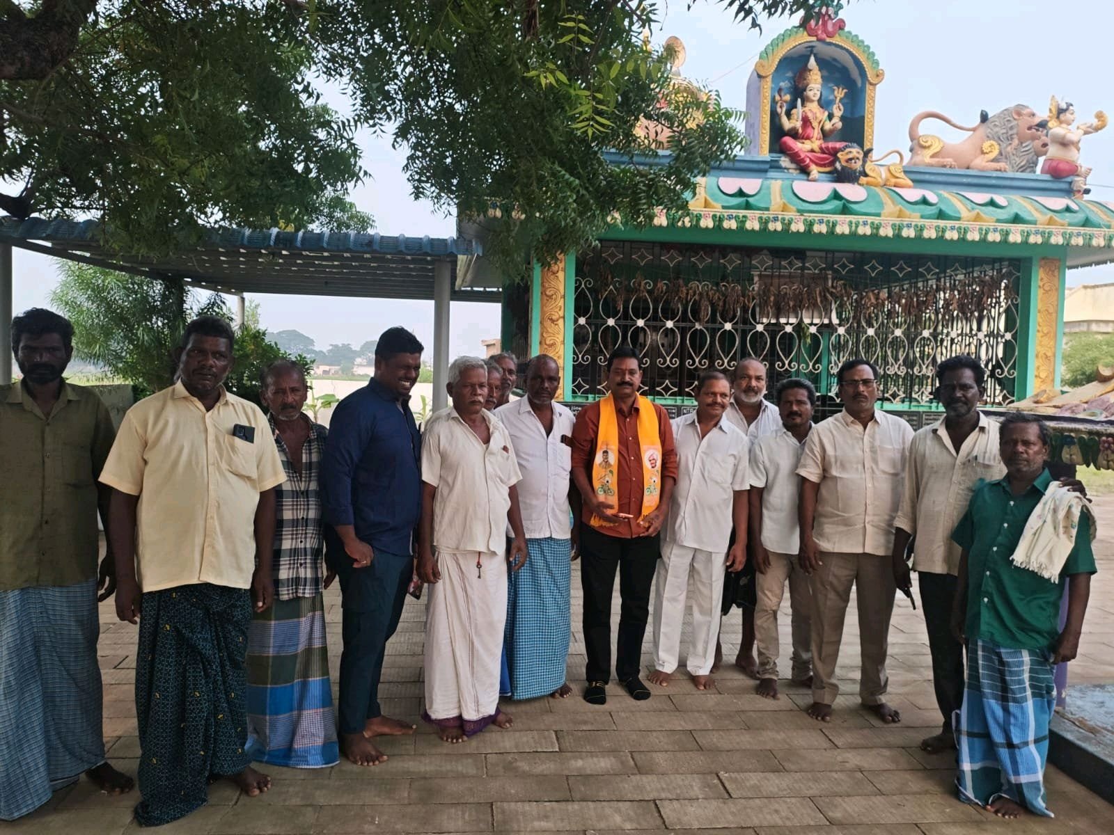 టీడీపీ ఎంపీటీసీ అభ్యర్థి దువ్వూరు జనార్దన్ రెడ్డి.