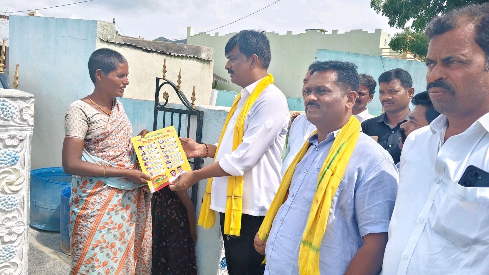 ఇంటింటికీ తెలుగుదేశం పులివెందుల ఇంచార్జ్  బీటెక్ రవి