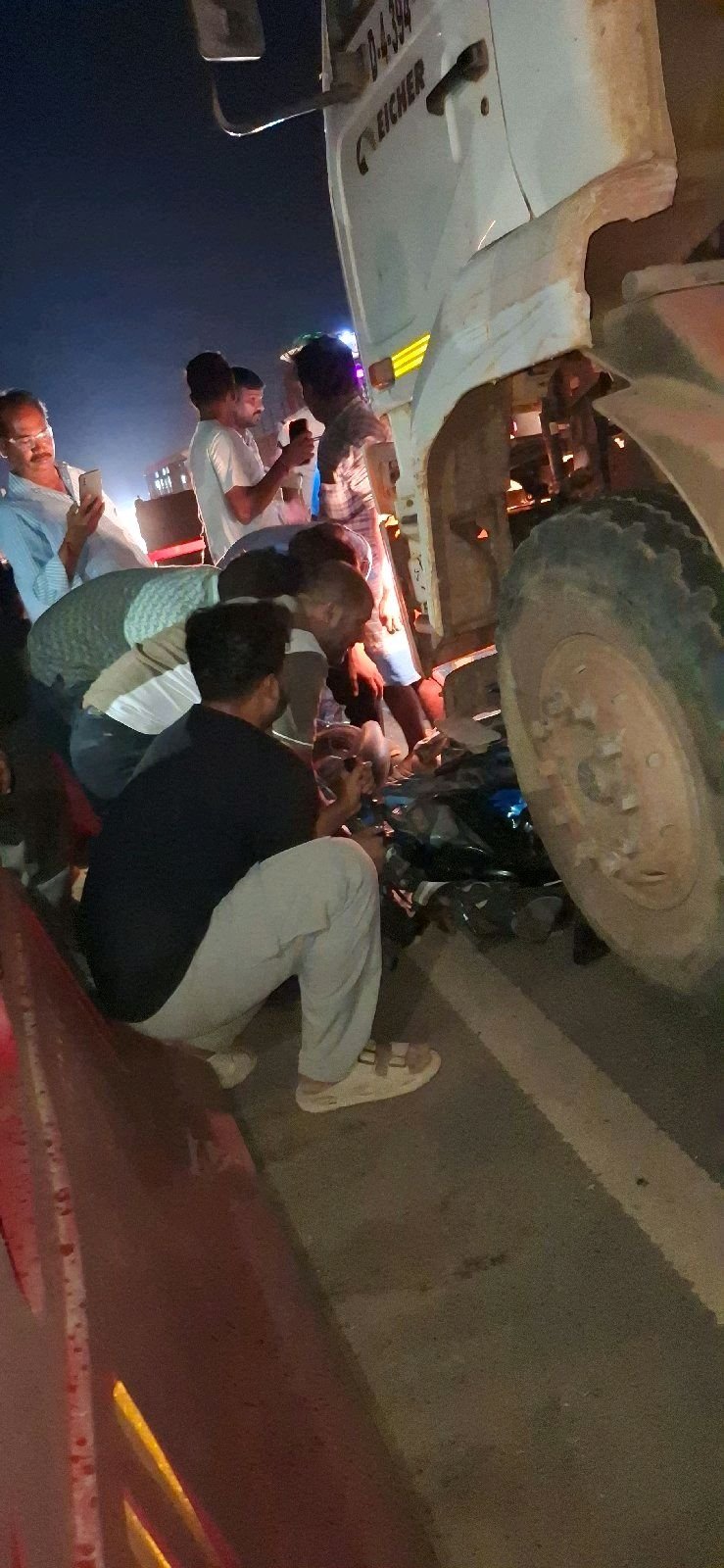నాయుడుపేట మల్లాం బైపాస్ లో రోడ్డు ప్రమాదం