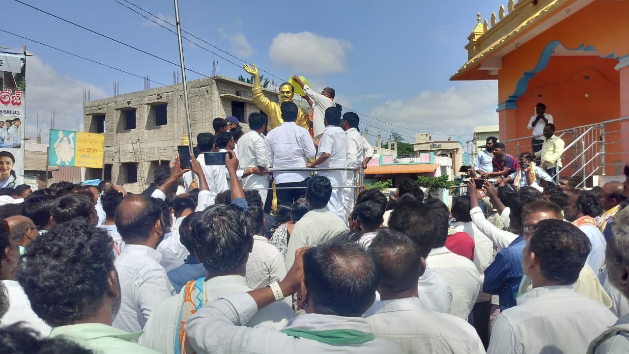 కోసిగిలో ఘనంగా రాజన్న 77వ జయంతి వేడుకలు