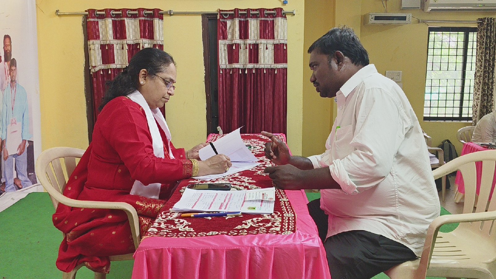 తిరుపతి జనసేన పార్లమెంట్ అబ్జర్వర్ ను కలిసిన నాయకులు