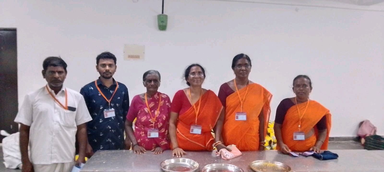 గండి క్షేత్రం సేవాలో శ్రీ ఆంజనేయ సేవా సమితి భక్త బృందం