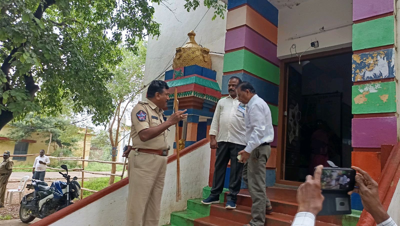 సీతారామపురంలో రెండో రోజు నామినేషన్ల దాఖలు