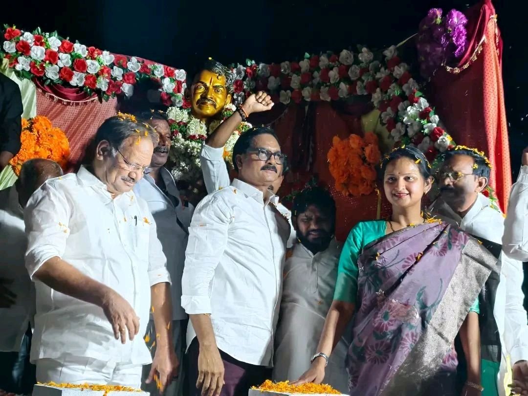 చుండూరులో రంగా గారి విగ్రహావిష్కరణలో పాల్గొన్న ఆశా కిరణ్