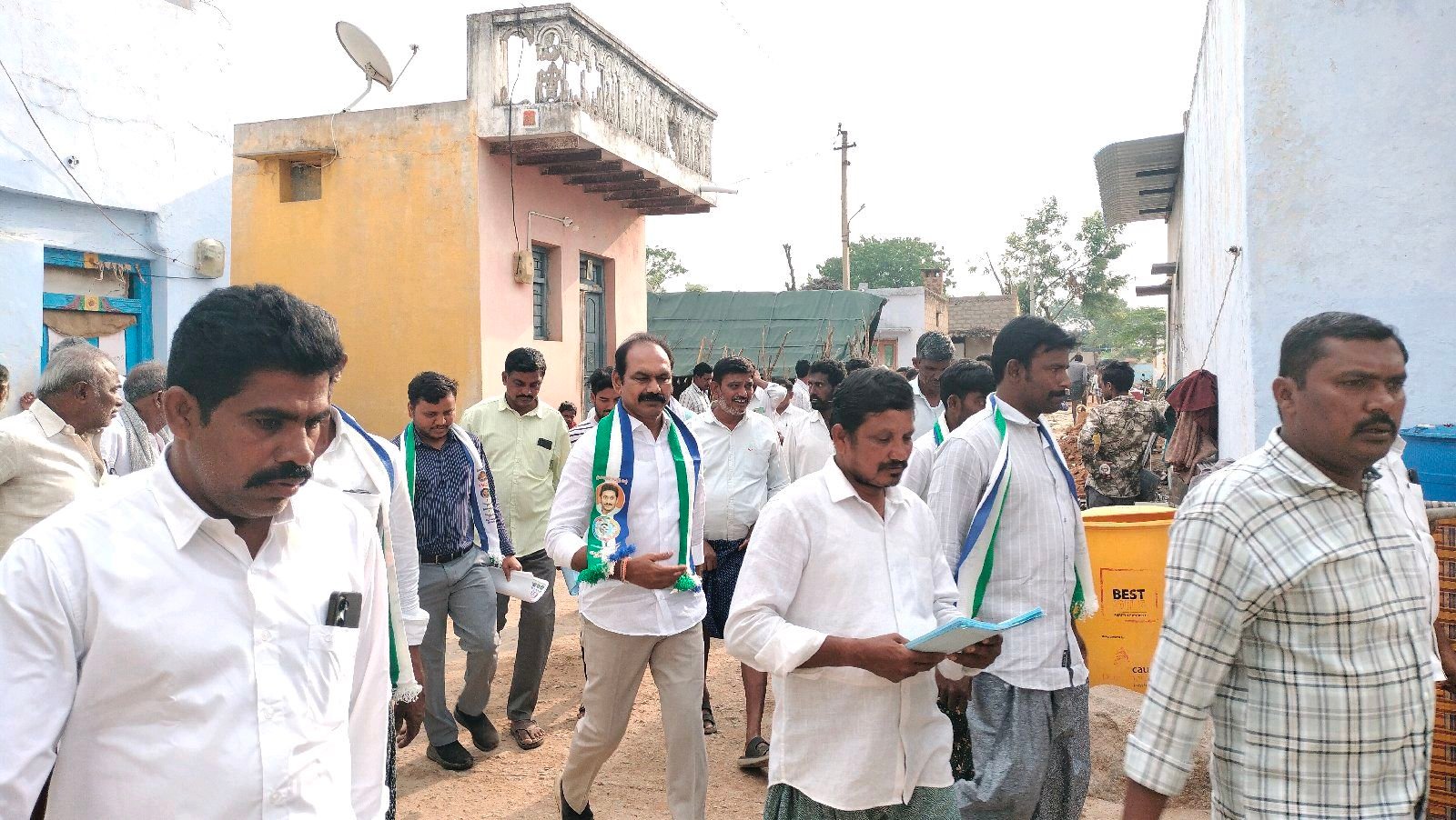 గుండువారిపల్లి పూల శ్రీనివాసులు రెడ్డి ఎన్నికల ప్రచారం