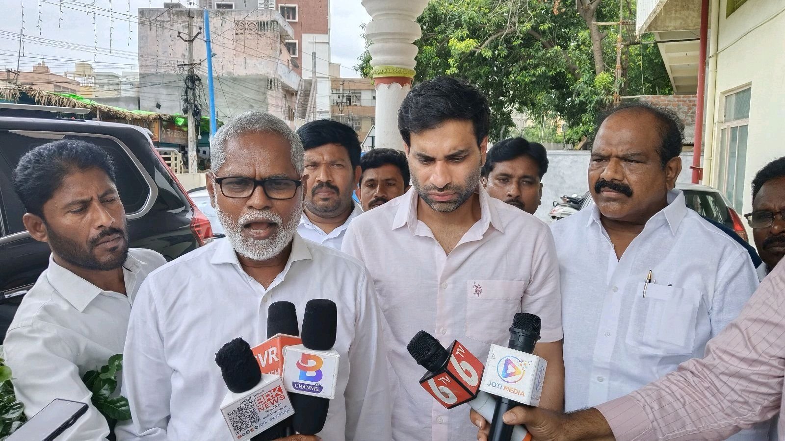 మిర్చి రైతు క్రాప్ ఇన్సూరెన్సు ఆగస్టు ఆఖరి వరకుపొడిగించు