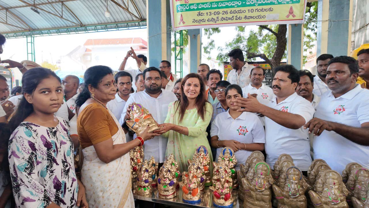 మట్టి గణపతినే పూజిద్దాం.:పొంగూరు షరణి