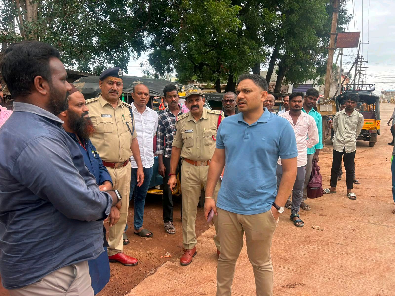 సున్నిపెంటలో నంద్యాల జిల్లా SP సునీల్ షొరాణ్,  పర్యటన