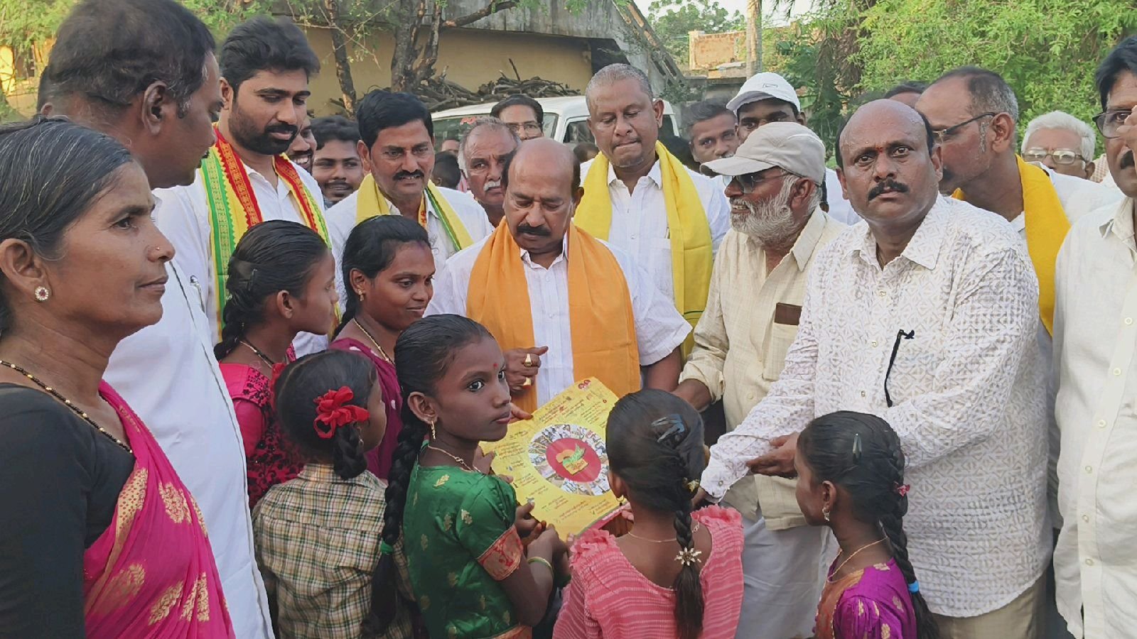 కూటమి ప్రభుత్వం కు అభివృద్ధి సంక్షేమం రెండు కళ్ళు ఎం ఎల్ ఏ