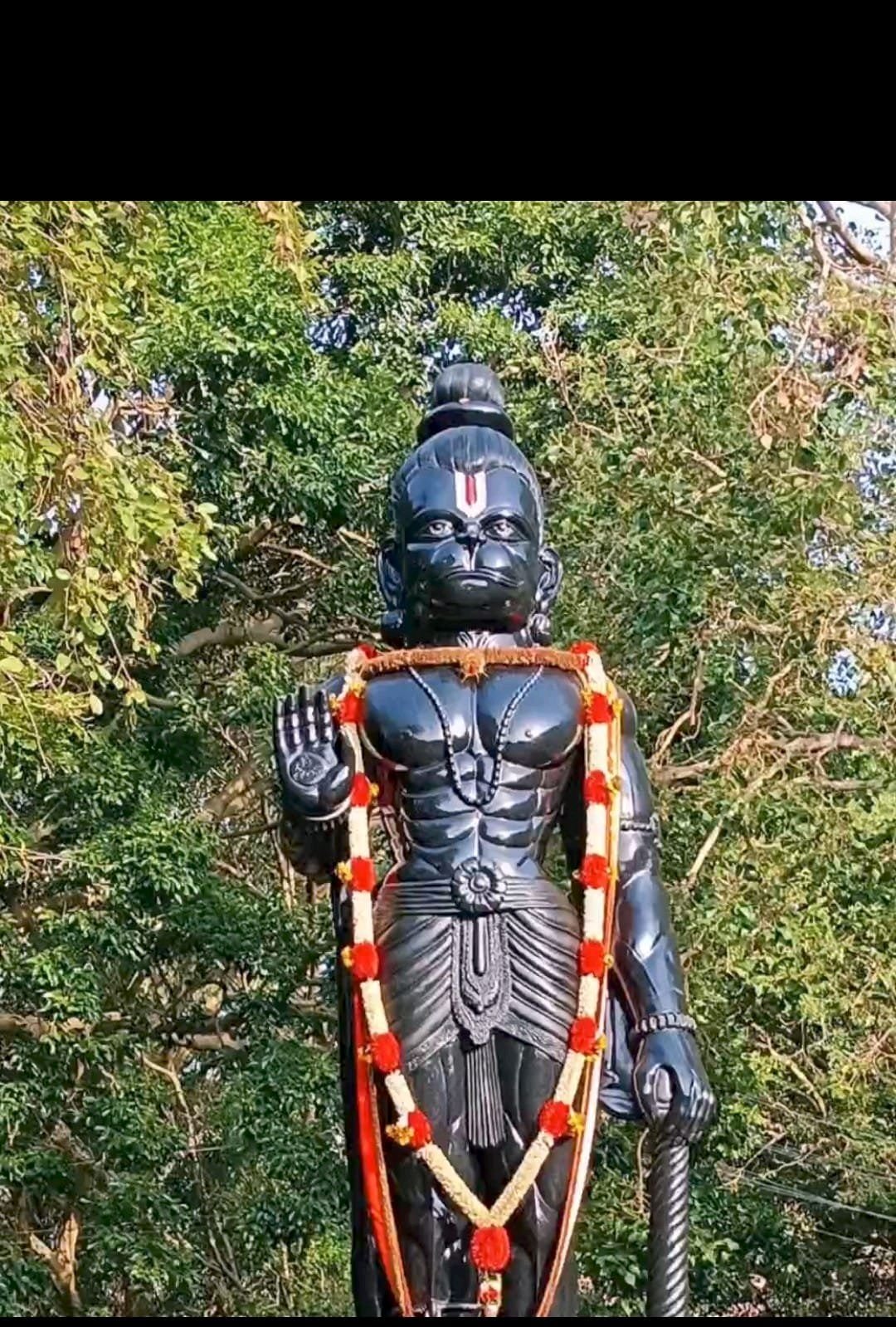 రణమండల కొండ పై ఆంజనేయస్వామి పూజలు