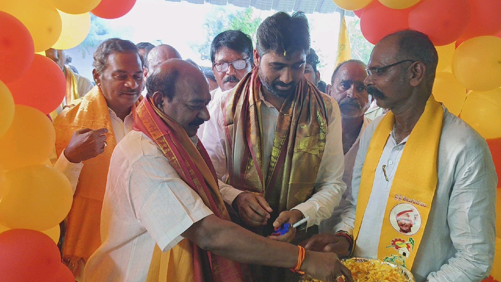 కూటమి ప్రభుత్వం కు అభివృద్ధి సంక్షేమం రెండు కళ్ళు ఎం ఎల్ ఏ