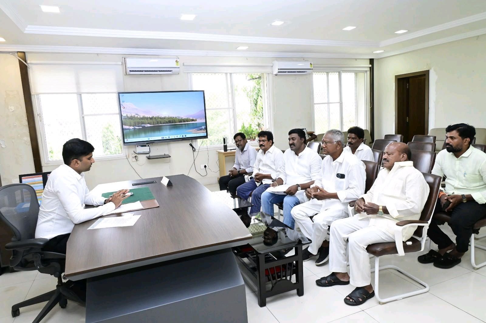 గ్రేటర్ విజయవాడ కు ప్రతిపదన వినతిపత్రం - పోతిన మహేష్