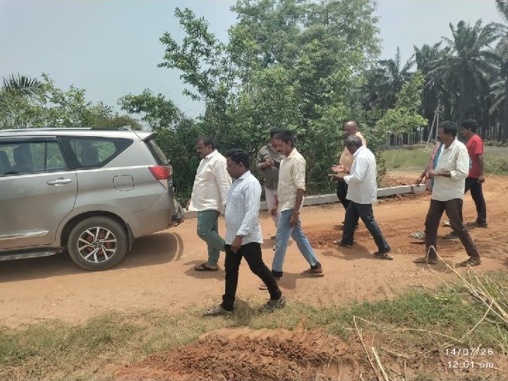 "నిర్వాసితులకు అండగా ఉంటా..!! జడ్పీటీసీ బాబ్జీ"