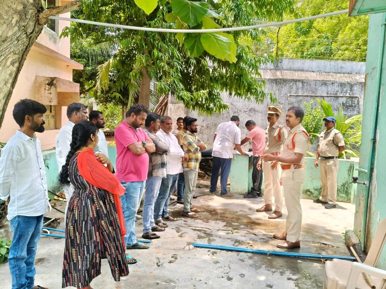 జే ఆర్ కె హనీష్  హిస్టరీ షీటర్లకు కౌన్సిలింగ్