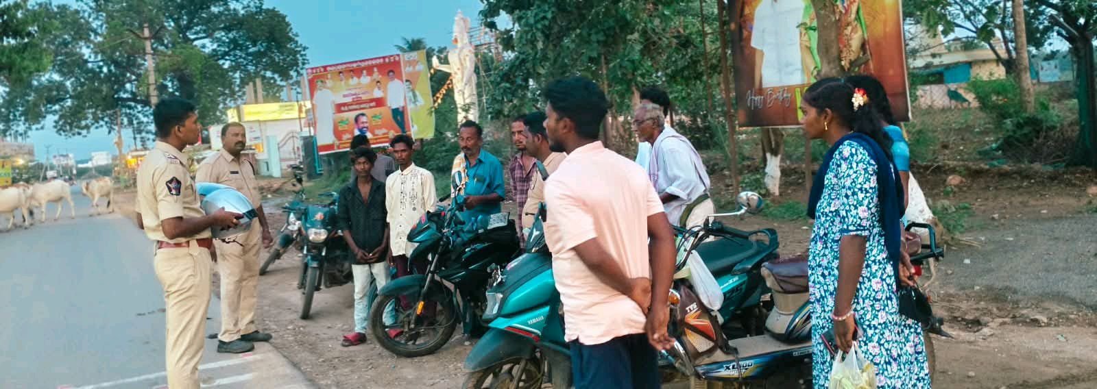 హెల్మెట్‌ తప్పనిసరి.. ప్రాణ రక్షణకు అదే శ్రీరామరక్ష