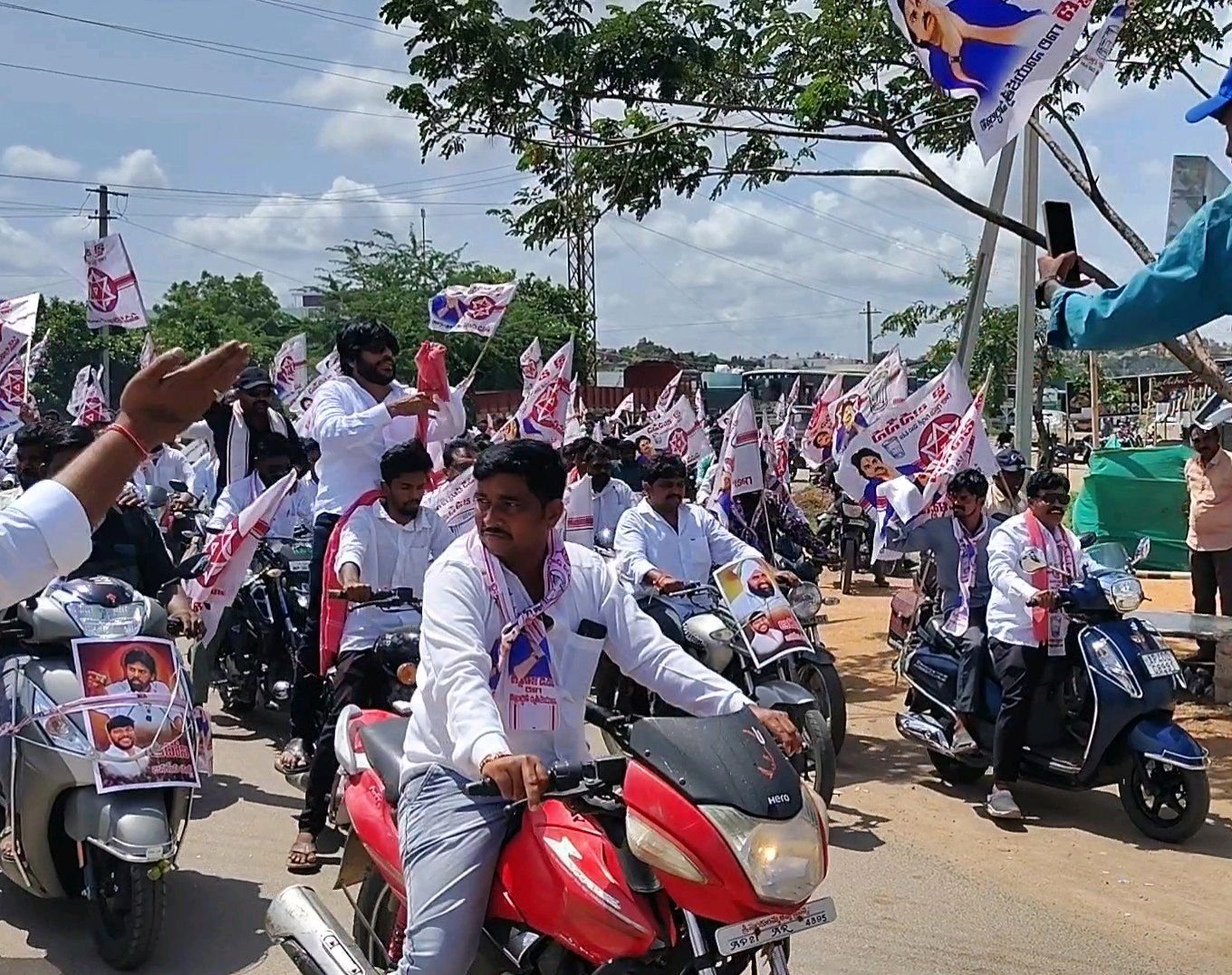 ఆదోనిలో ఘనంగా జనసేన అధినేత జన్మదిన వేడుకలు