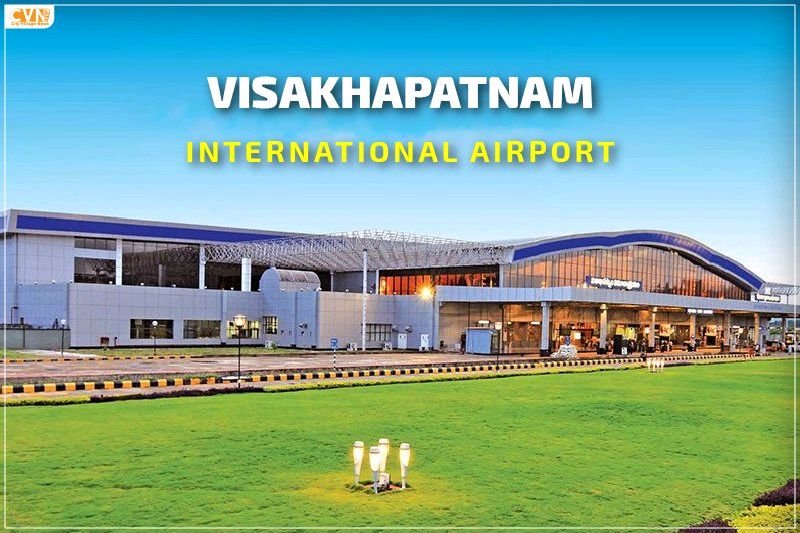 విశాఖ ఎయిర్పోర్ట్ వద్ద కార్మికుల నిరసన.