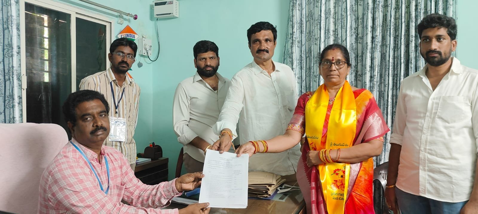 కూటమి అభ్యర్థినిగా నామినేషన్ దాఖలు చేసిన కోగంటి...