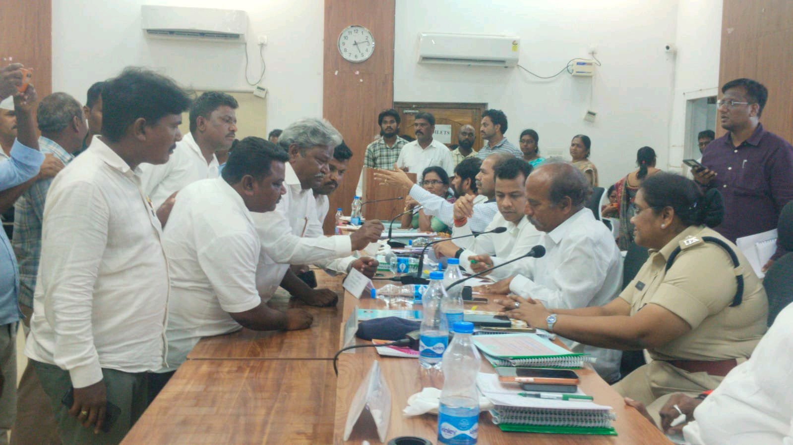 ఆర్టీసీం పాఠశాల రద్దుతో దళిత విద్యార్థుల చదువుకు గండి!