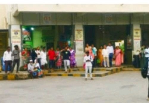 డ్రైవర్ పై దాడి-కదలని ఆర్టీసీ బస్సులు