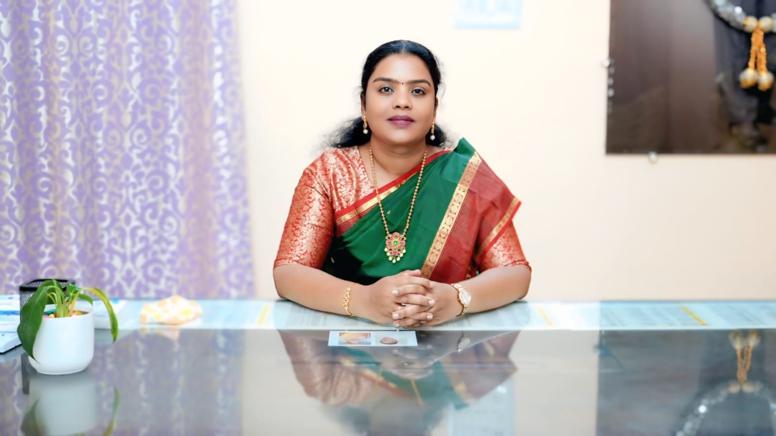 ఎమ్మెల్సీ వ్యాఖ్యలను తీవ్రంగా ఖండించిన ఎమ్మెల్యే