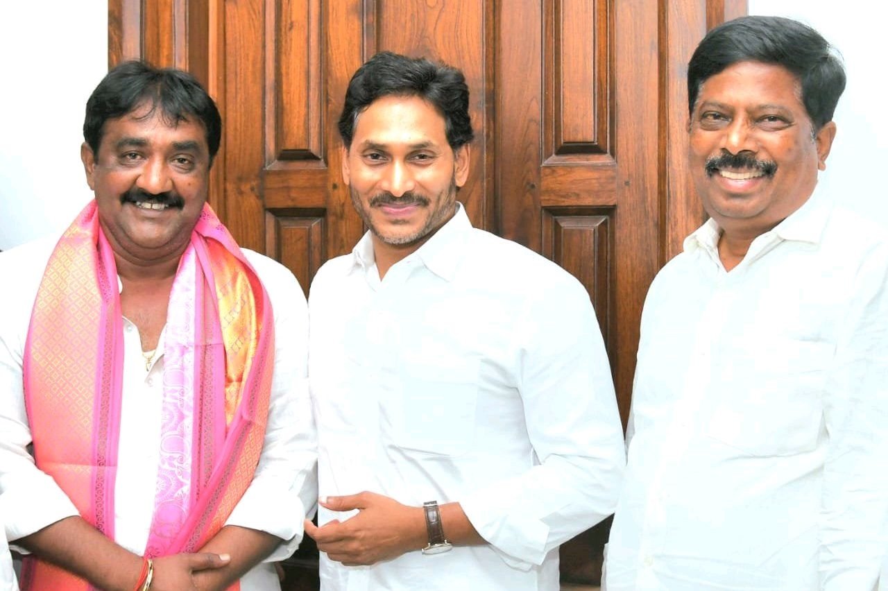 బ్రేకింగ్ న్యూస్ | సూళ్లూరుపేట