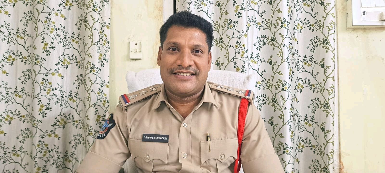 ప్రశాంతంగా వినాయక చవితి జరుపుకోవాలి: సీఐ  శ్రీనివాస్