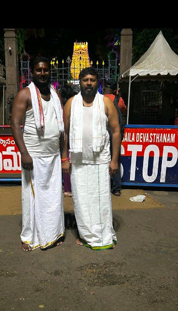 మల్లన్న దర్శించుకున్న రాధా రంగా మిత్రమండలి అధ్యక్షుడు