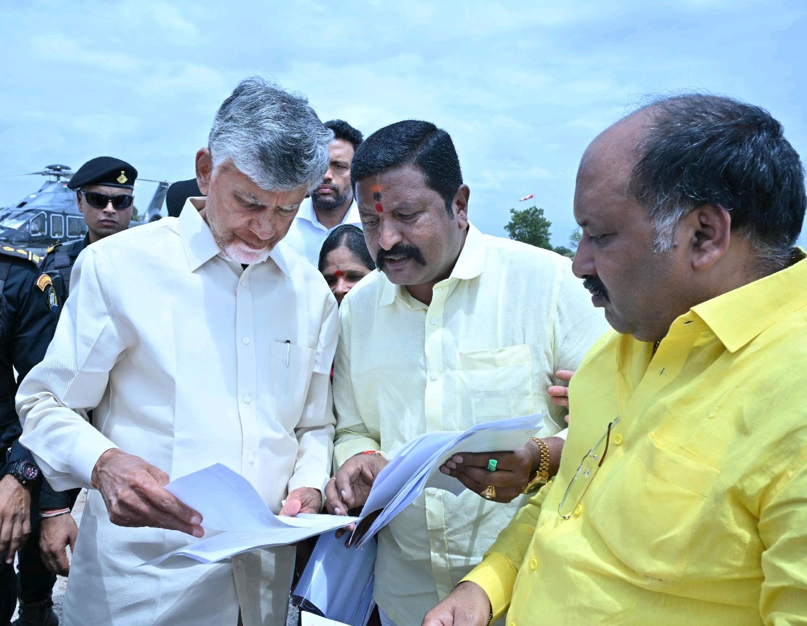 మంత్రాలయం అభివృద్ధికి బాటలు