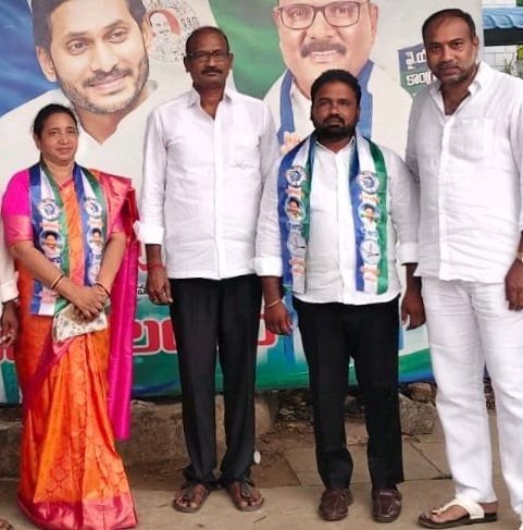 లక్కవరం ఎంపీటీసీ 2 అభ్యర్థి నిమ్మ శ్రీదేవి