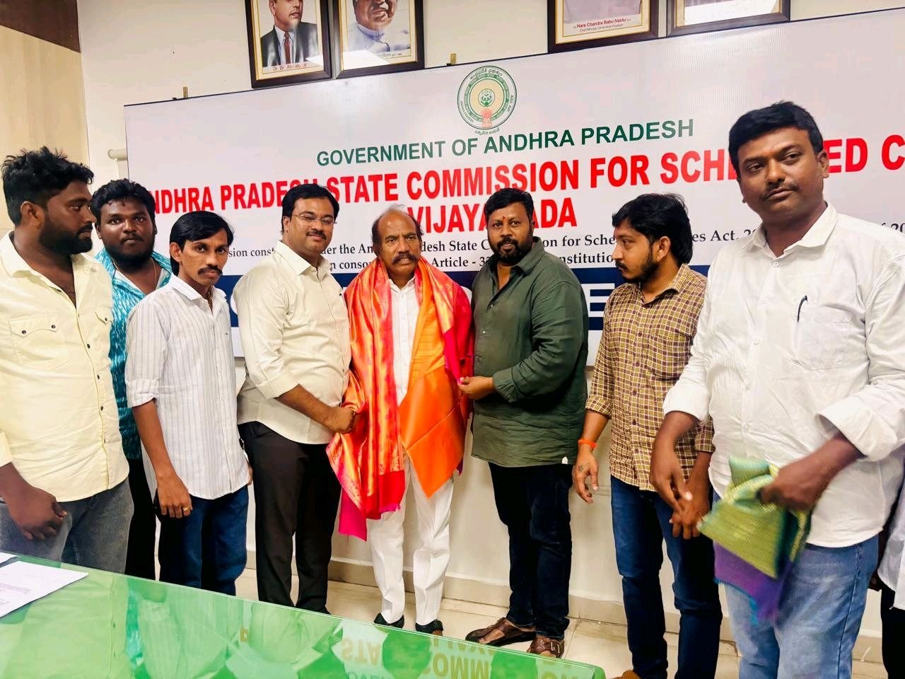 రావులపాలెం కుటుంబానికి న్యాయం చేయాలని ఎస్సీ చైర్మన్‌కు