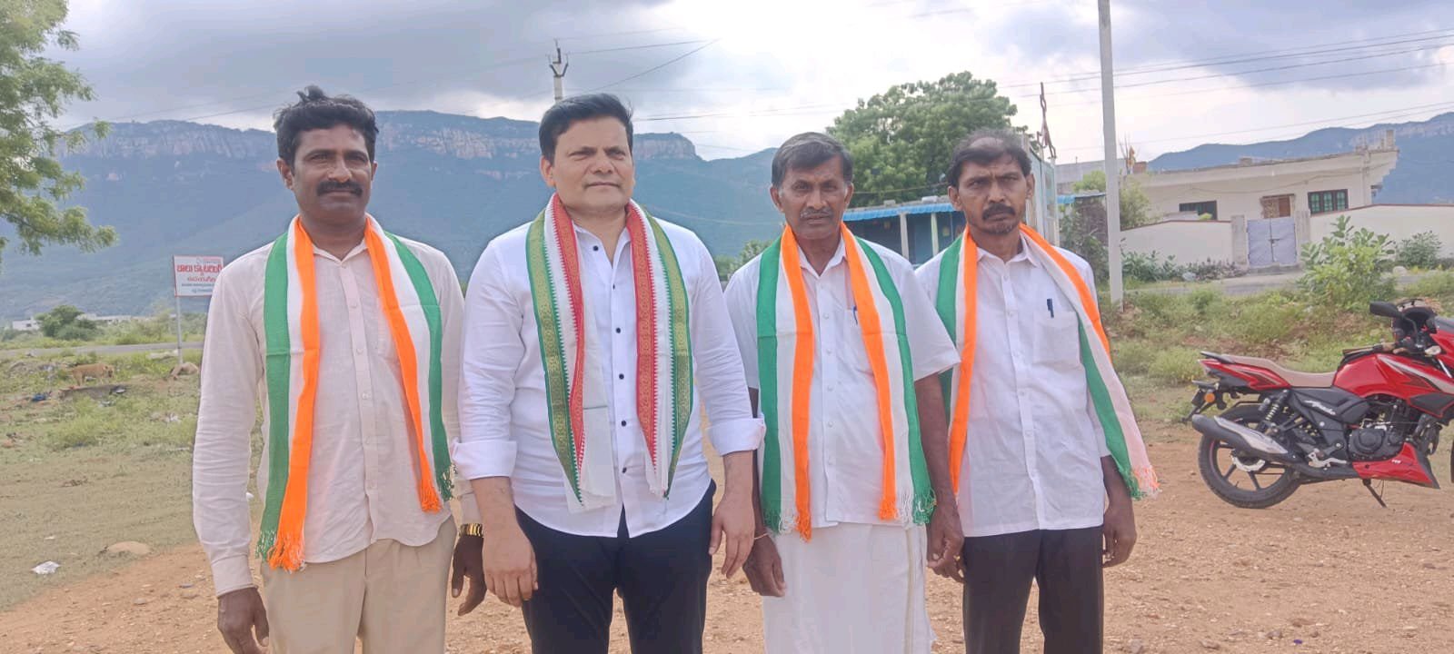 స్థానిక ఎన్నికలకు కాంగ్రెస్ సిద్ధం: డాక్టర్ సోము అనిల్