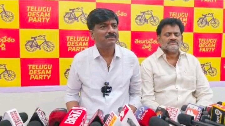 భయం అనేది మా  టీడీపీ DNA లొనే లేదు పులివెందులబీటెక్ రవి