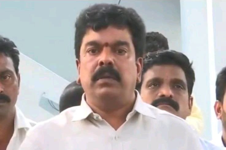 ప్రజలు ప్రశాంతంగా ఉండటం జగన్‌కు ఇష్టం లేదన్న బోండా ఉమా