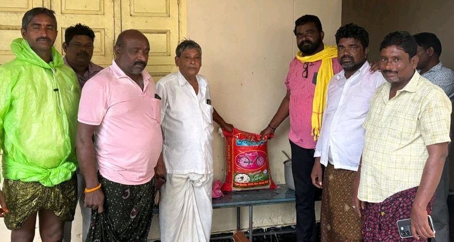 తుపాన్ బాధితులకు అండగా కాగిత లక్ష్మి నాగేశ్వరావు