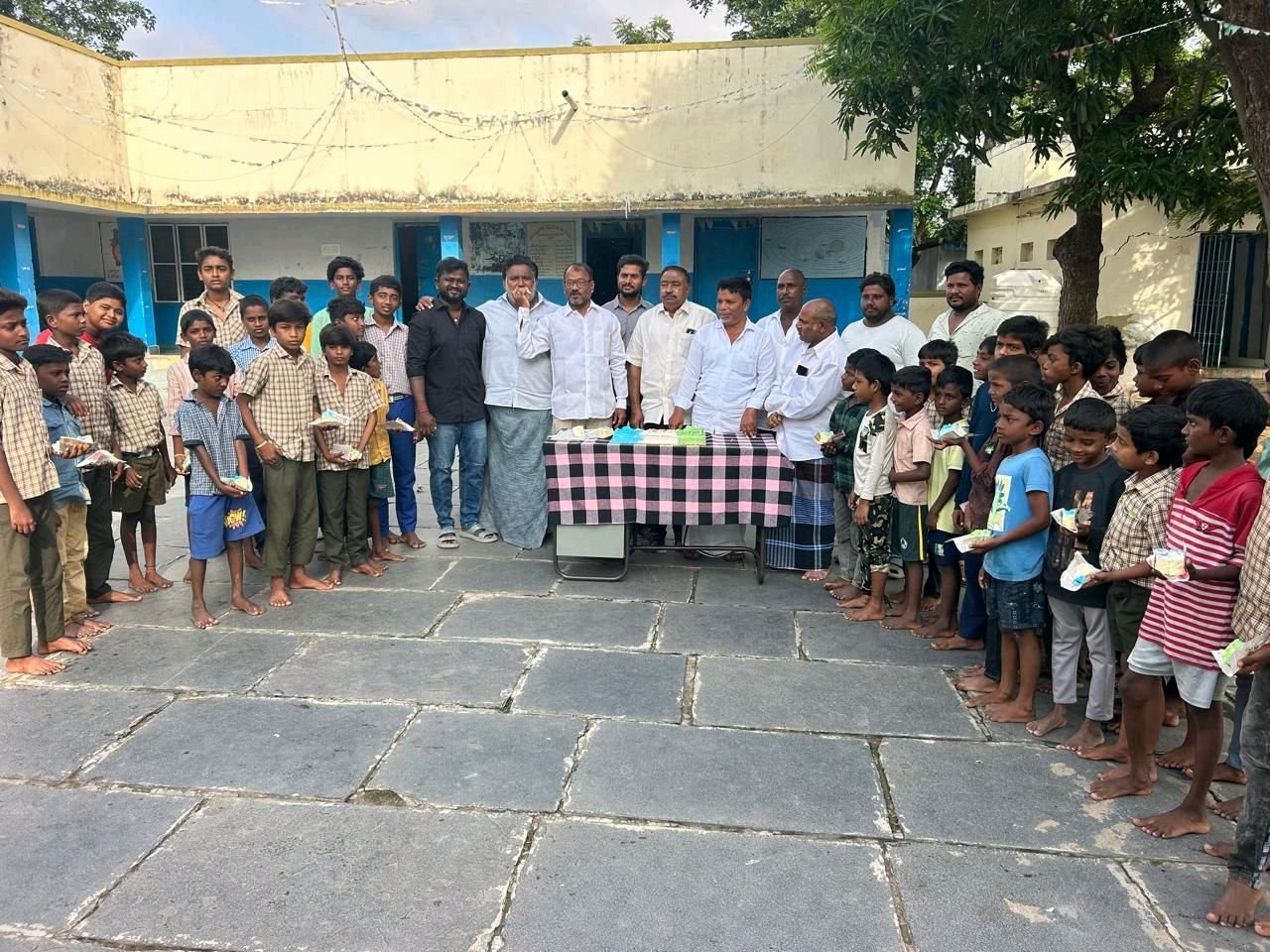 చెన్నూరులో వైఎస్ అవినాష్ రెడ్డి జన్మదిన వేడుకలు