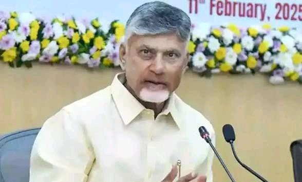 ఏసీ బస్సుల్లోనూ మహిళలకు ఉచిత ప్రయాణం: సీఎం చంద్రబాబు