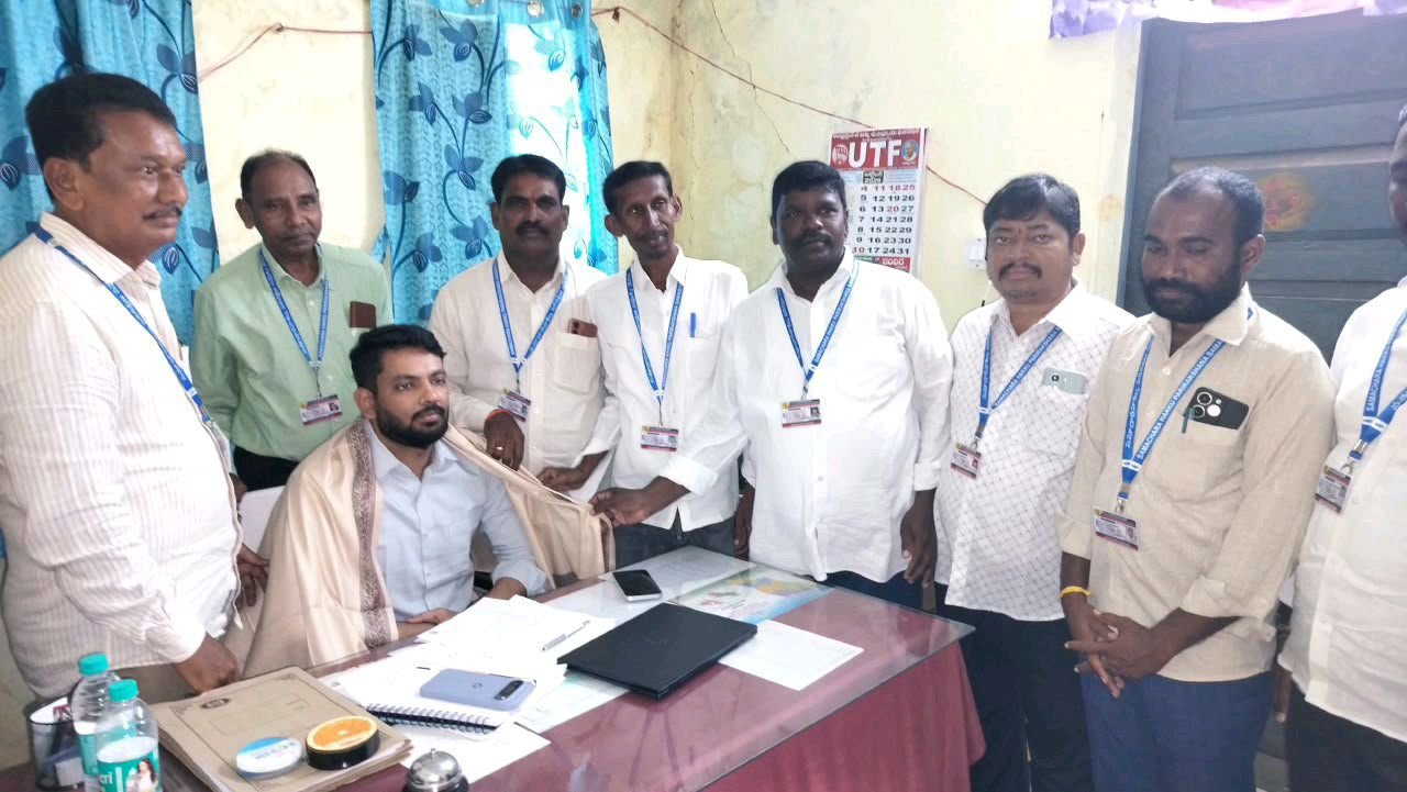 ప్రభుత్వం కార్యాలయం లో సమాచార హక్కు చట్టం అమలుపై వినతి