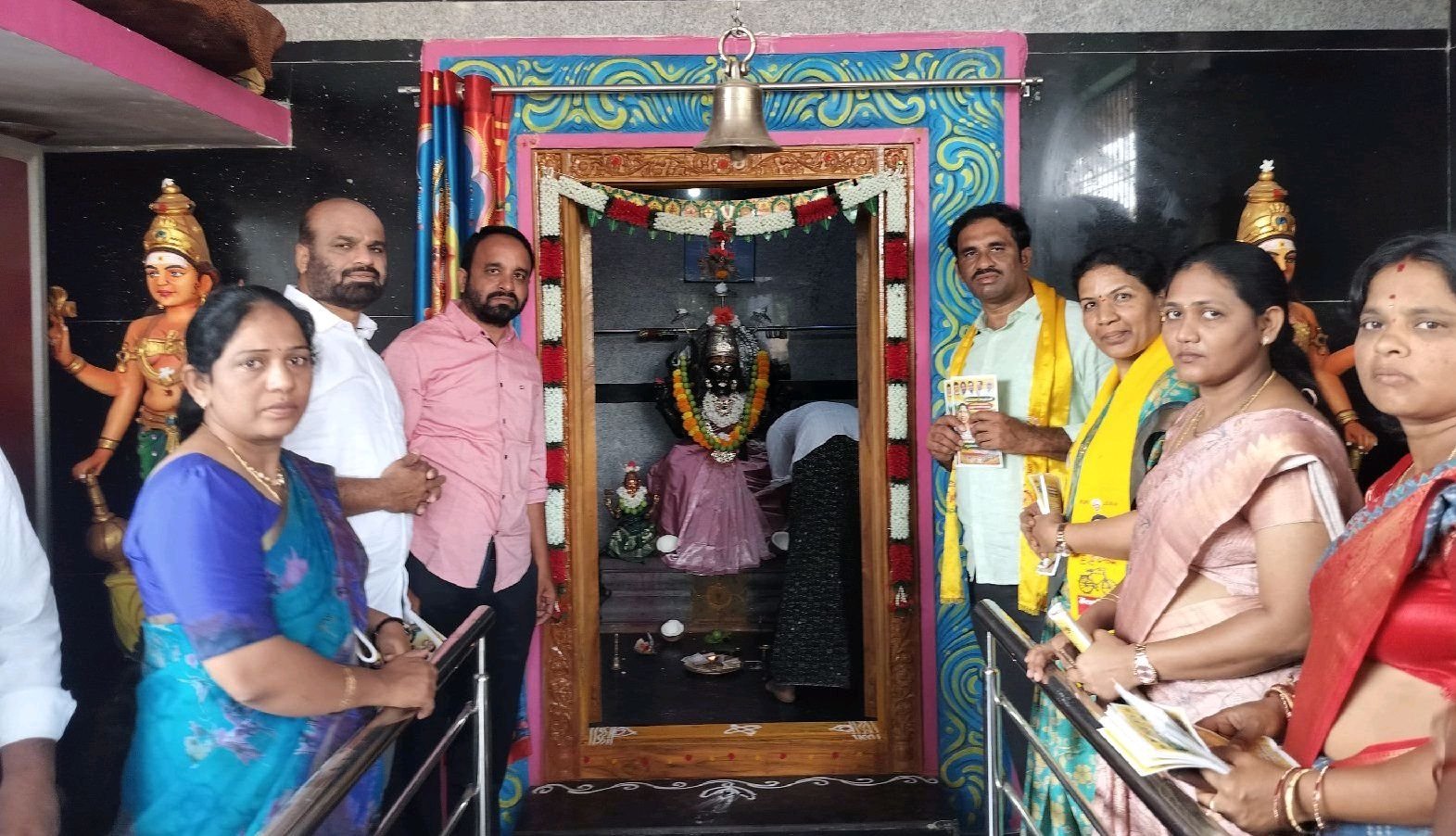 చౌడేశ్వరి అమ్మవారిని దర్శించుకున్న తమటం సుజామ్మ